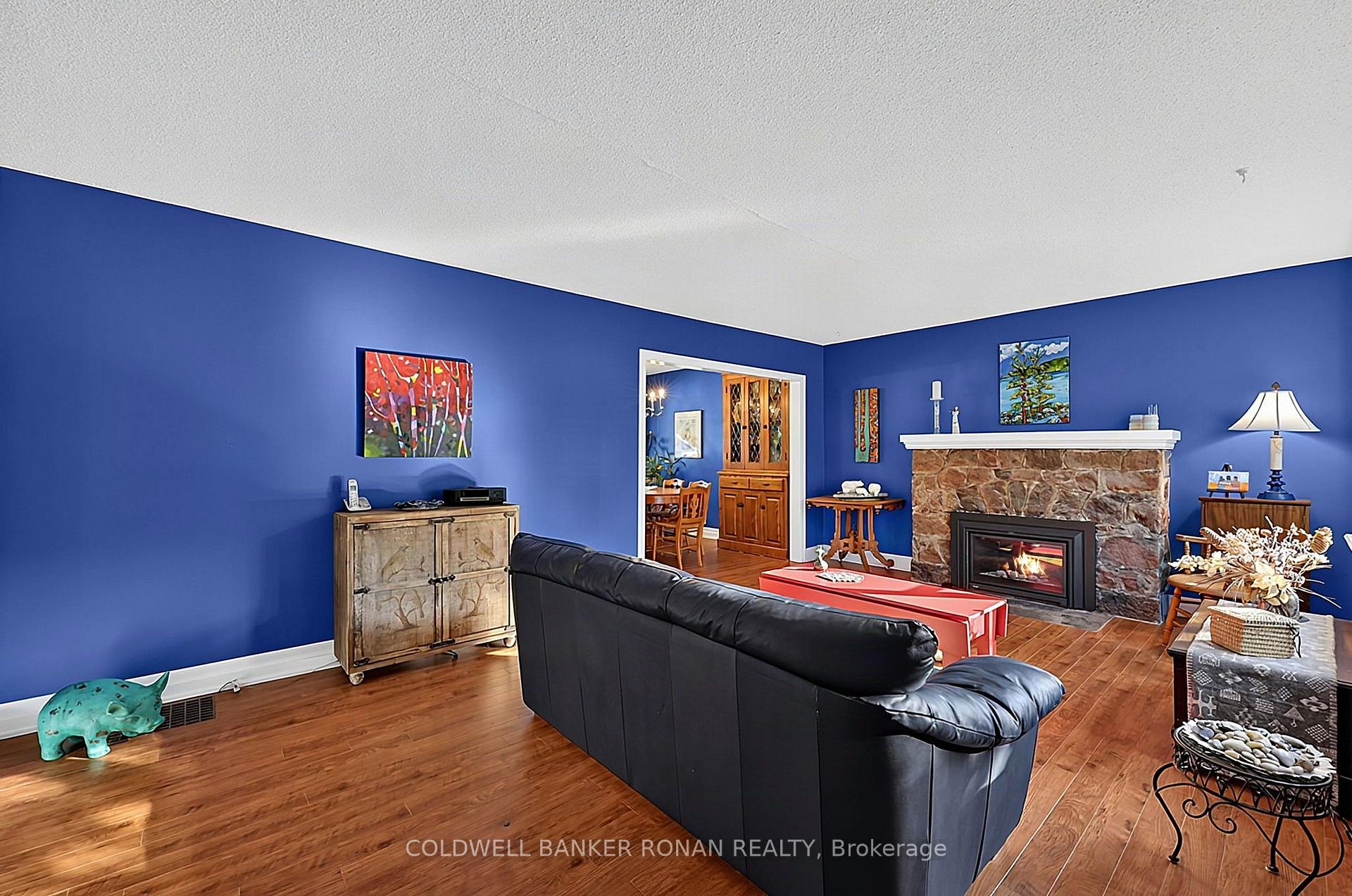 Photo 5 of 72 Queen Street, New Tecumseth, Alliston — HOMEH
