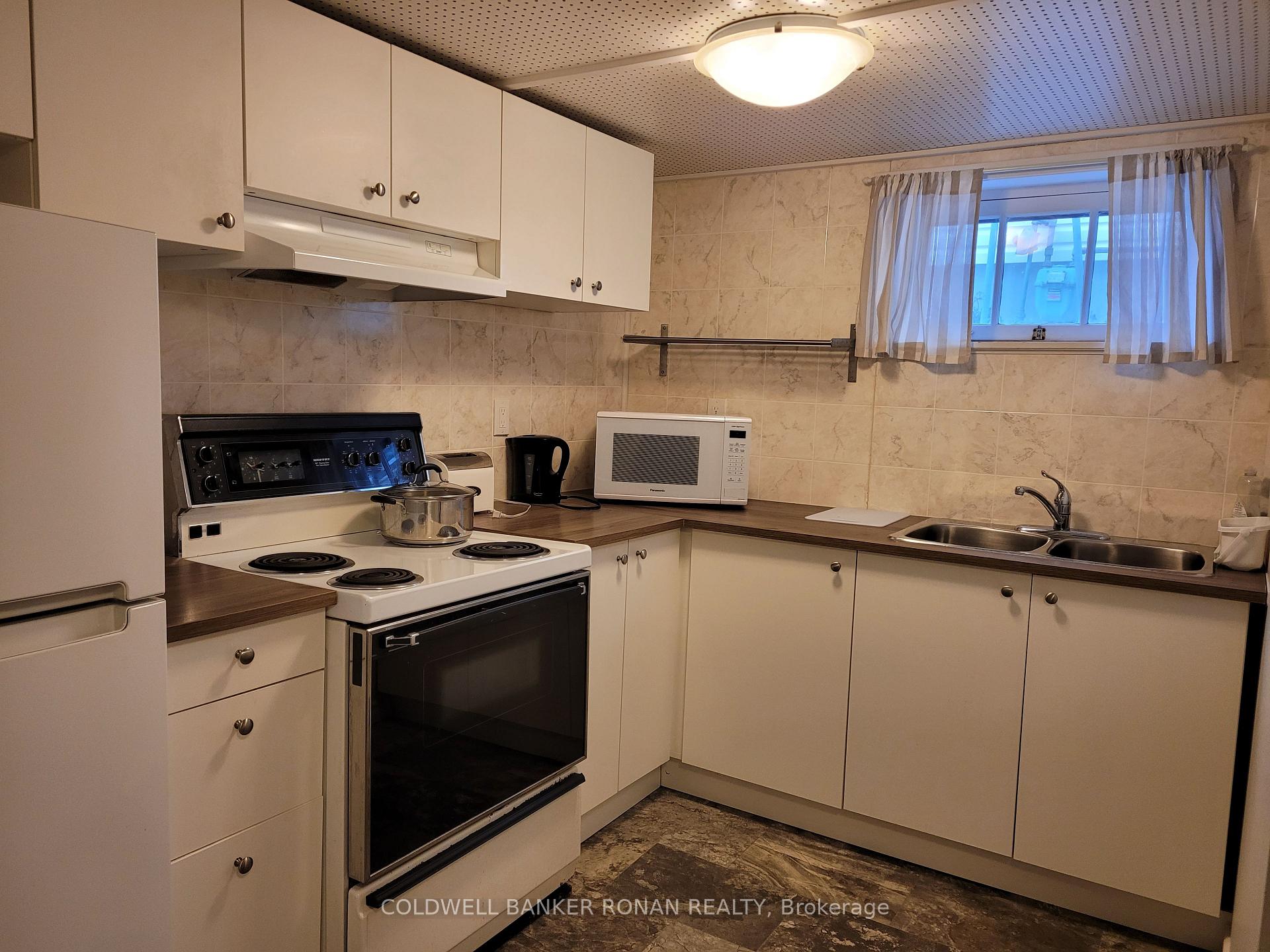 Photo 25 of 72 Queen Street, New Tecumseth, Alliston — HOMEH