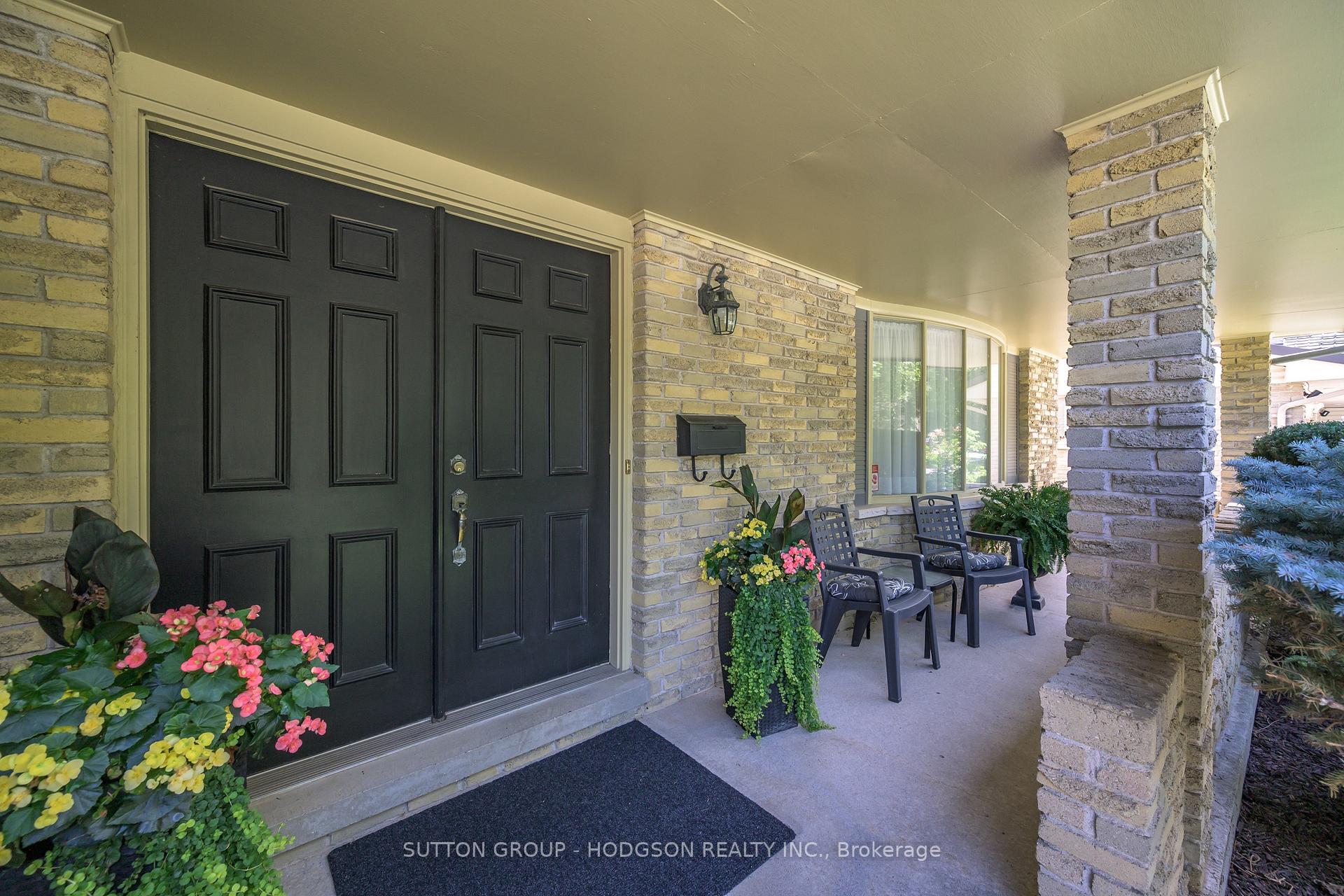 Photo 6 of 738 Cranbrook Road, London, South M — HOMEH