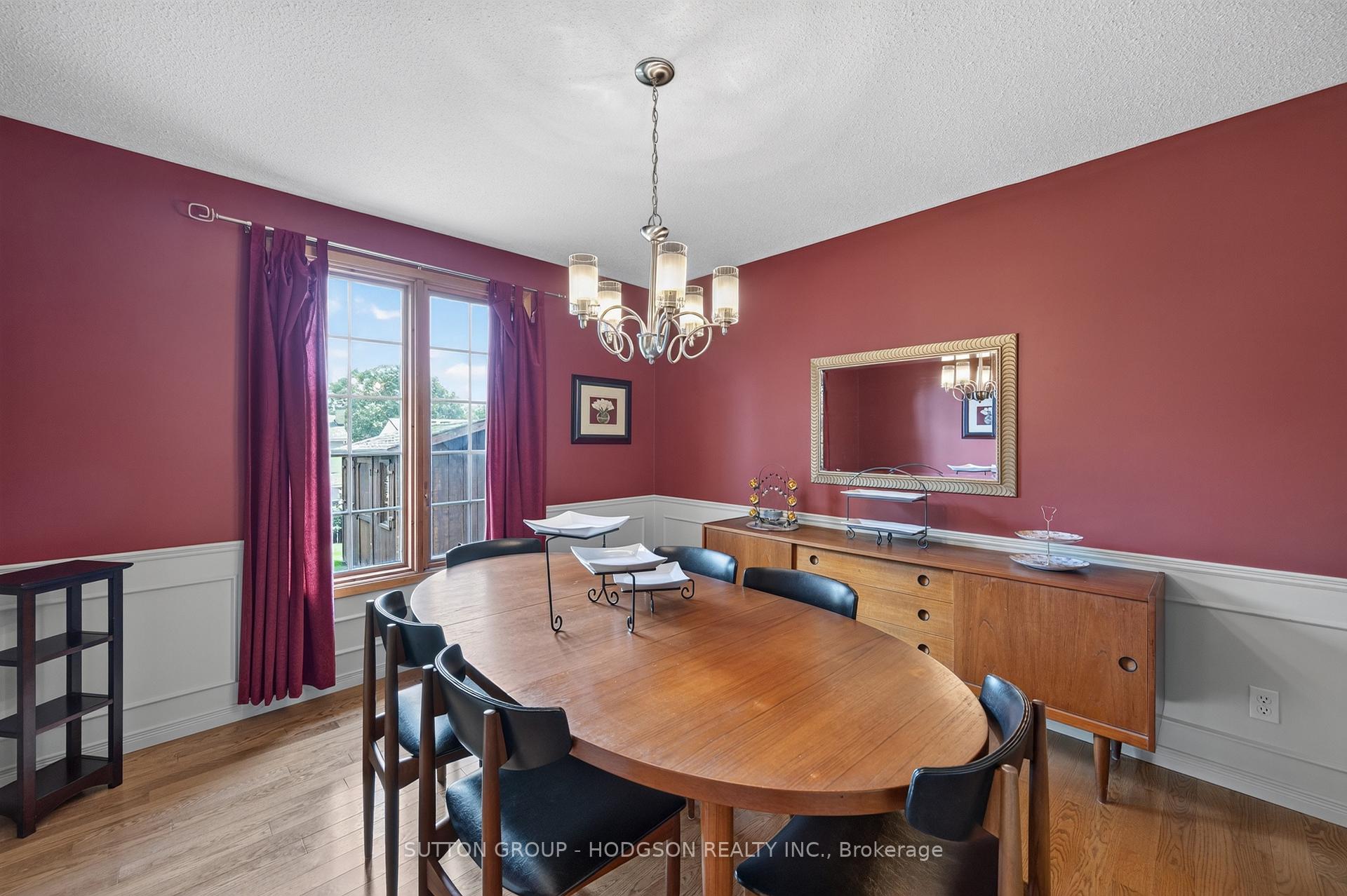 Photo 11 of 738 Cranbrook Road, London, South M — HOMEH