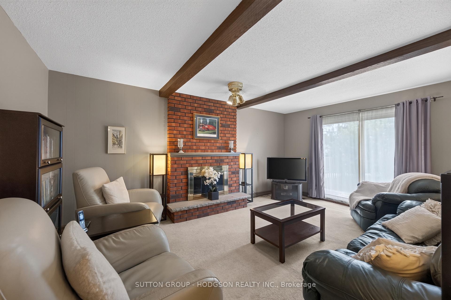 Photo 19 of 738 Cranbrook Road, London, South M — HOMEH