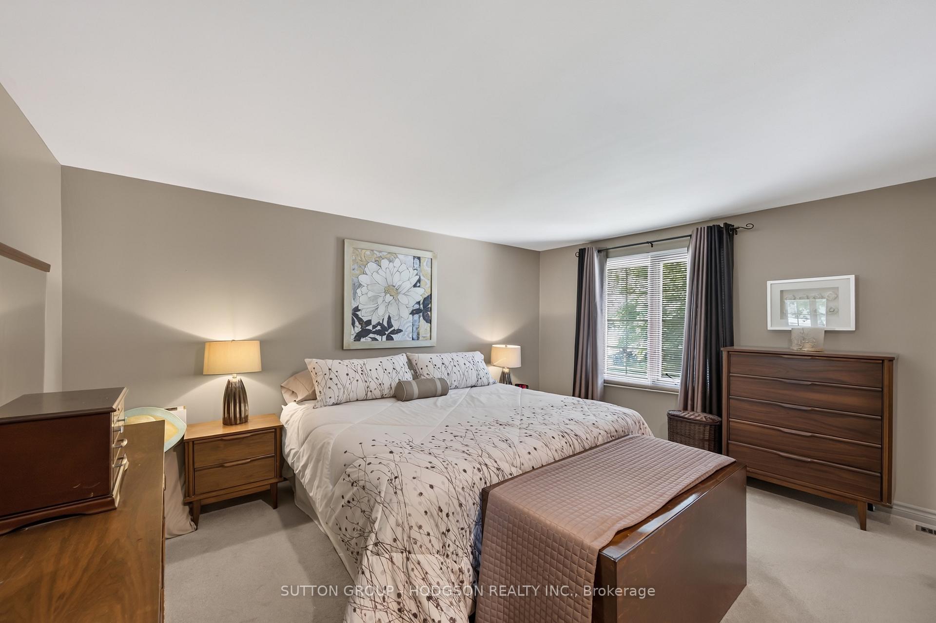 Photo 22 of 738 Cranbrook Road, London, South M — HOMEH