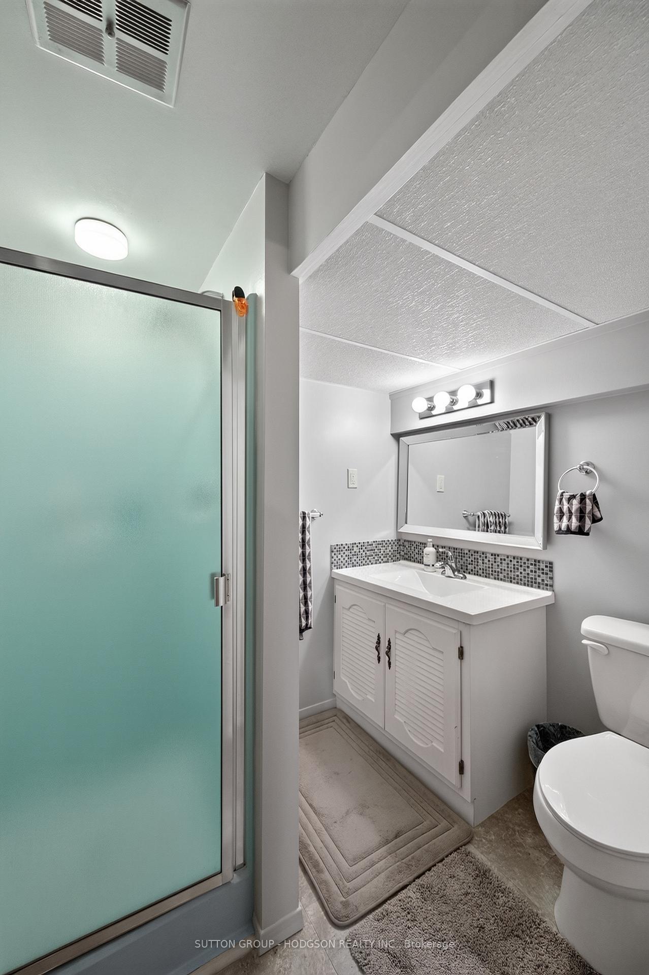 Photo 31 of 738 Cranbrook Road, London, South M — HOMEH
