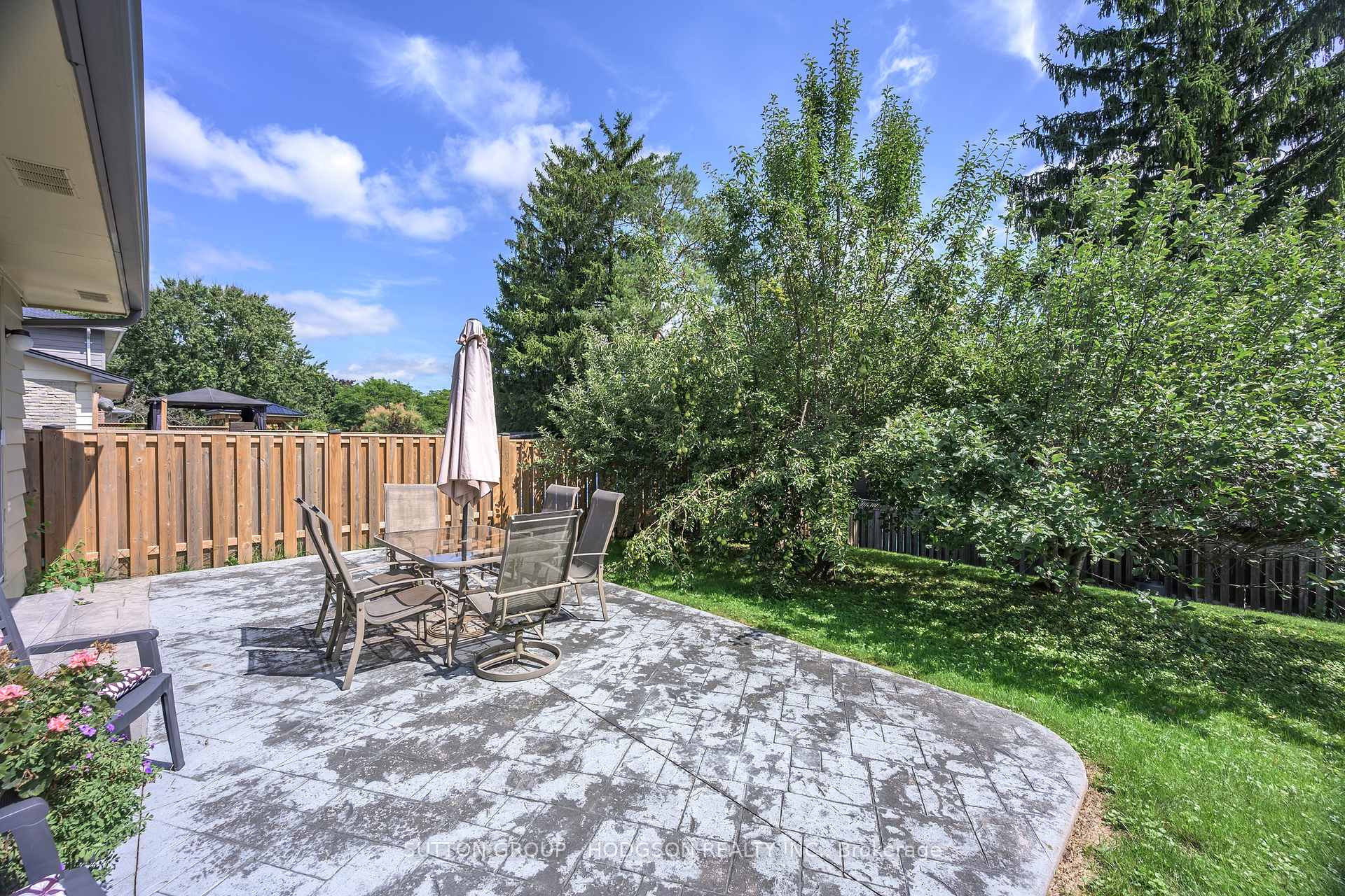 Photo 35 of 738 Cranbrook Road, London, South M — HOMEH
