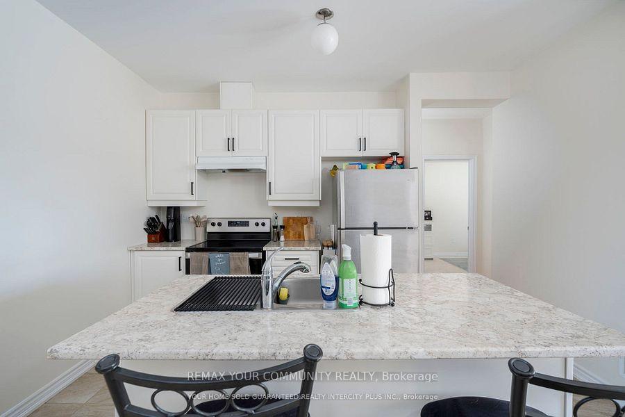 Photo 7 of 15 Valleybrook Road, Barrie, Rural Barrie Southeast — HOMEH