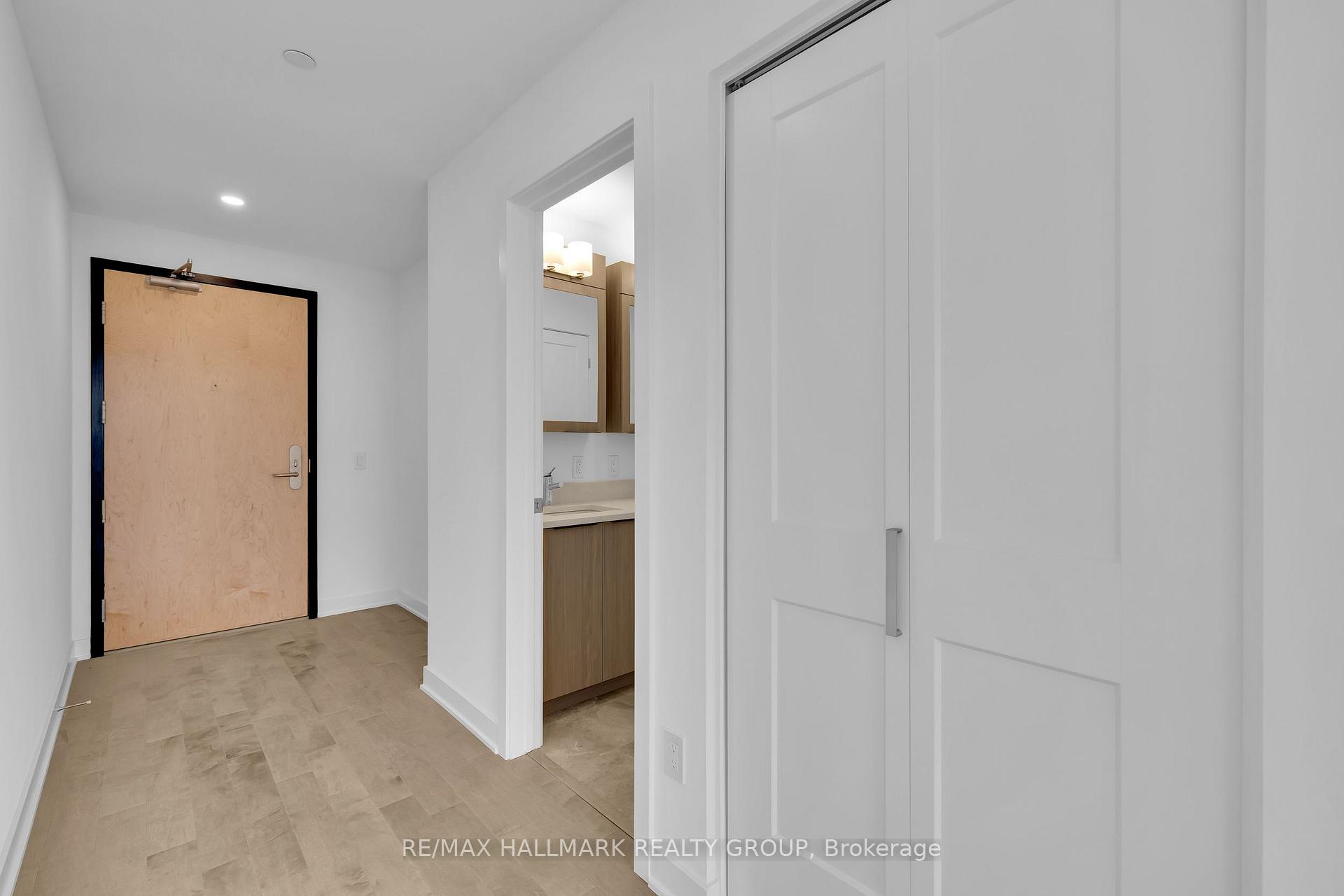 Photo 3 of Unit 2604, 340 Queen Street, Ottawa, Ottawa Centre — HOMEH