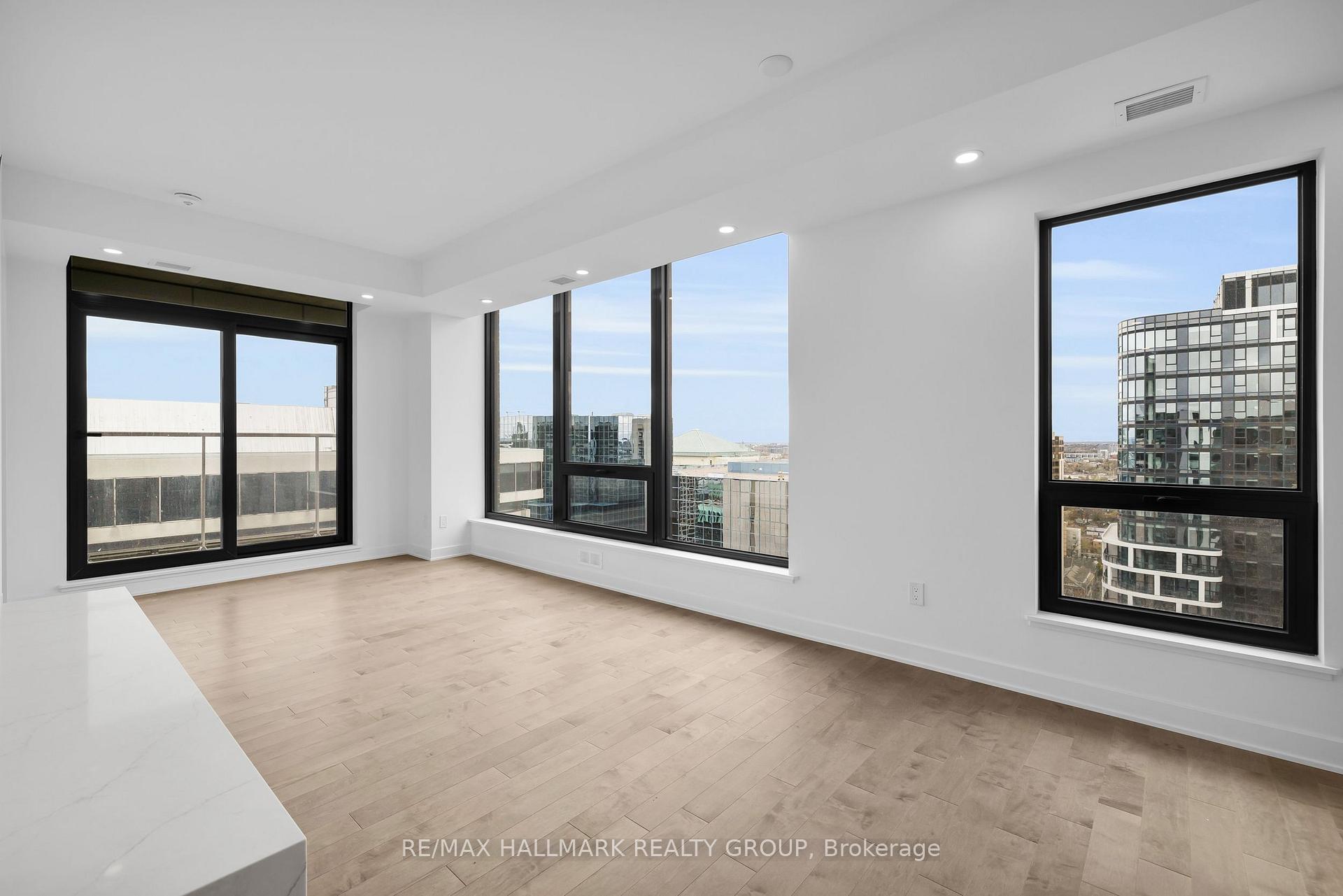 Photo 5 of Unit 2604, 340 Queen Street, Ottawa, Ottawa Centre — HOMEH