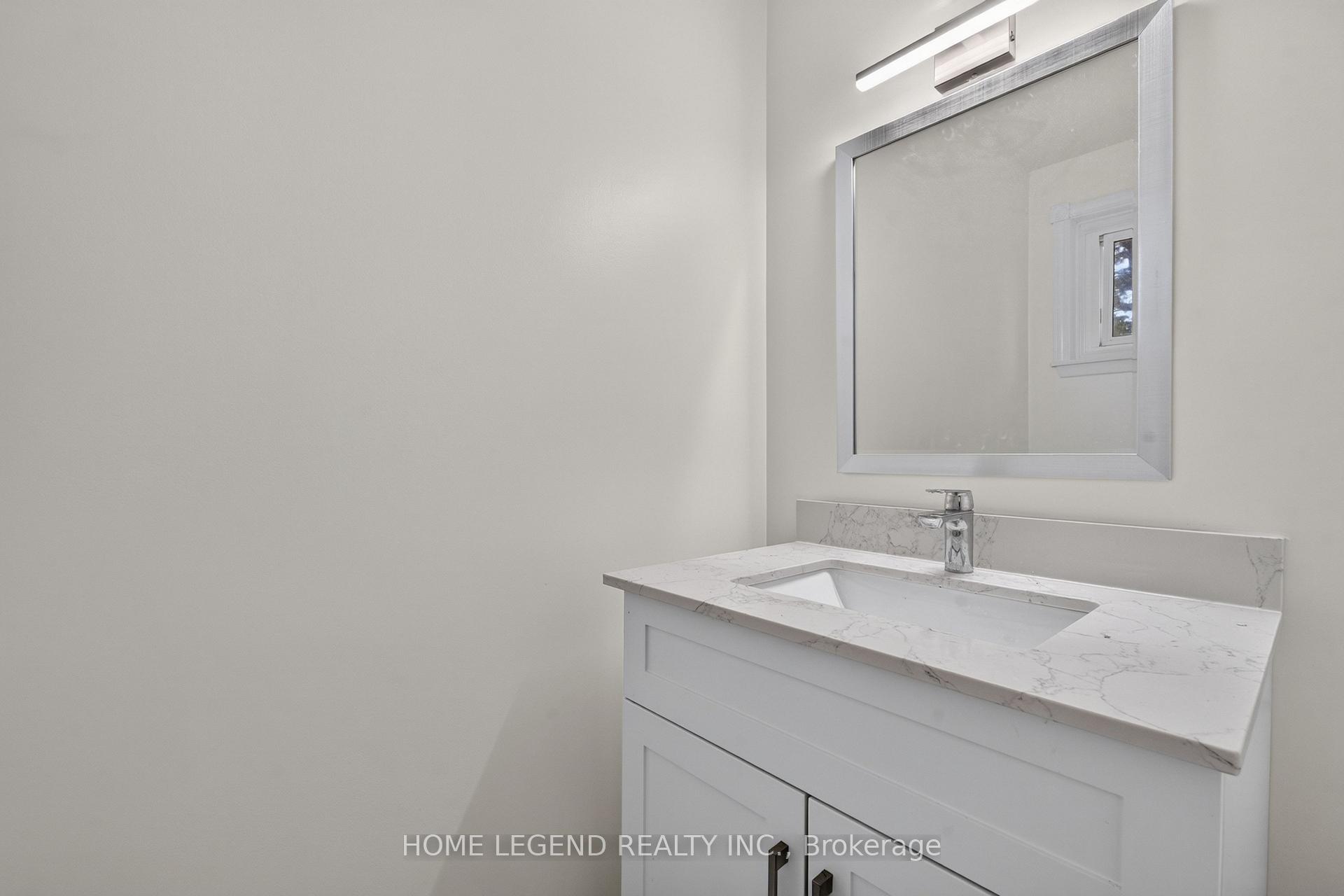 Photo 12 of 52 Carlton Road, Markham, Unionville — HOMEH