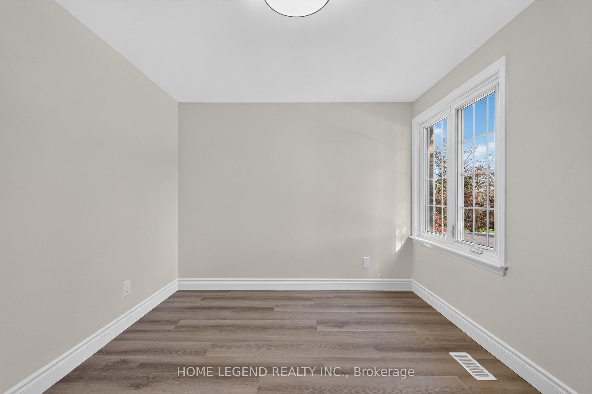 Photo 19 of 52 Carlton Road, Markham, Unionville — HOMEH