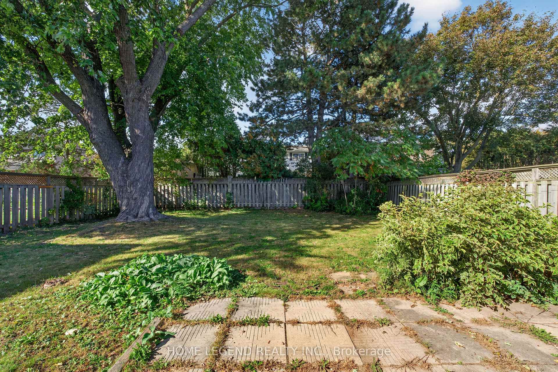 Photo 27 of 52 Carlton Road, Markham, Unionville — HOMEH