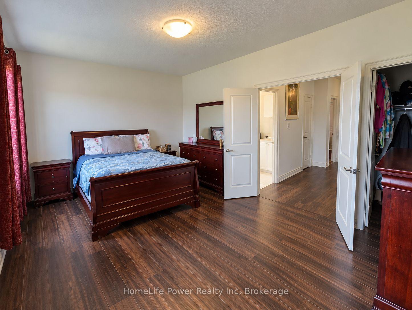 Photo 12 of 35 Ebenezer Drive, Hamilton, Waterdown — HOMEH