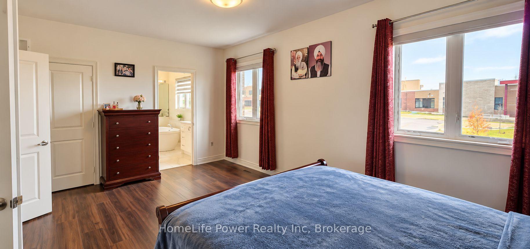 Photo 13 of 35 Ebenezer Drive, Hamilton, Waterdown — HOMEH