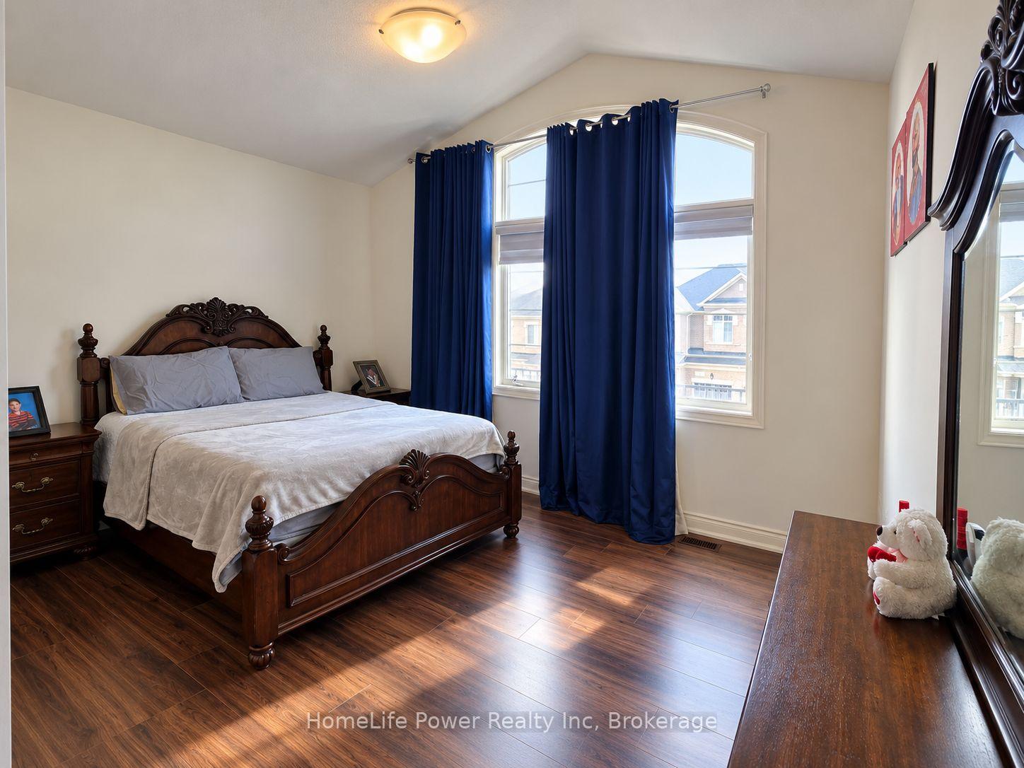 Photo 18 of 35 Ebenezer Drive, Hamilton, Waterdown — HOMEH