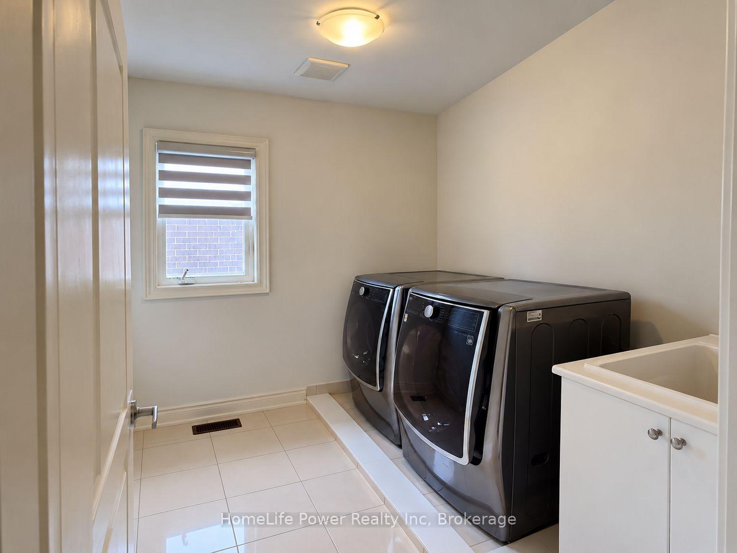 Photo 22 of 35 Ebenezer Drive, Hamilton, Waterdown — HOMEH