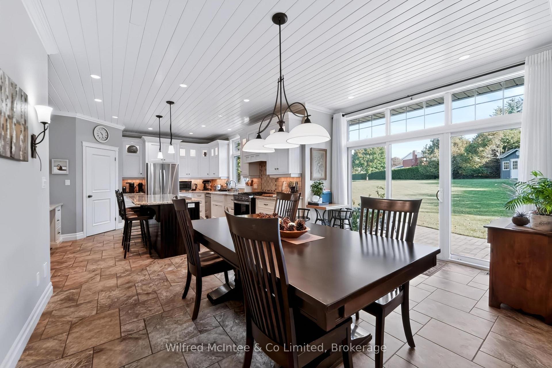 Photo 18 of 313 Westwood Drive, Brockton — HOMEH