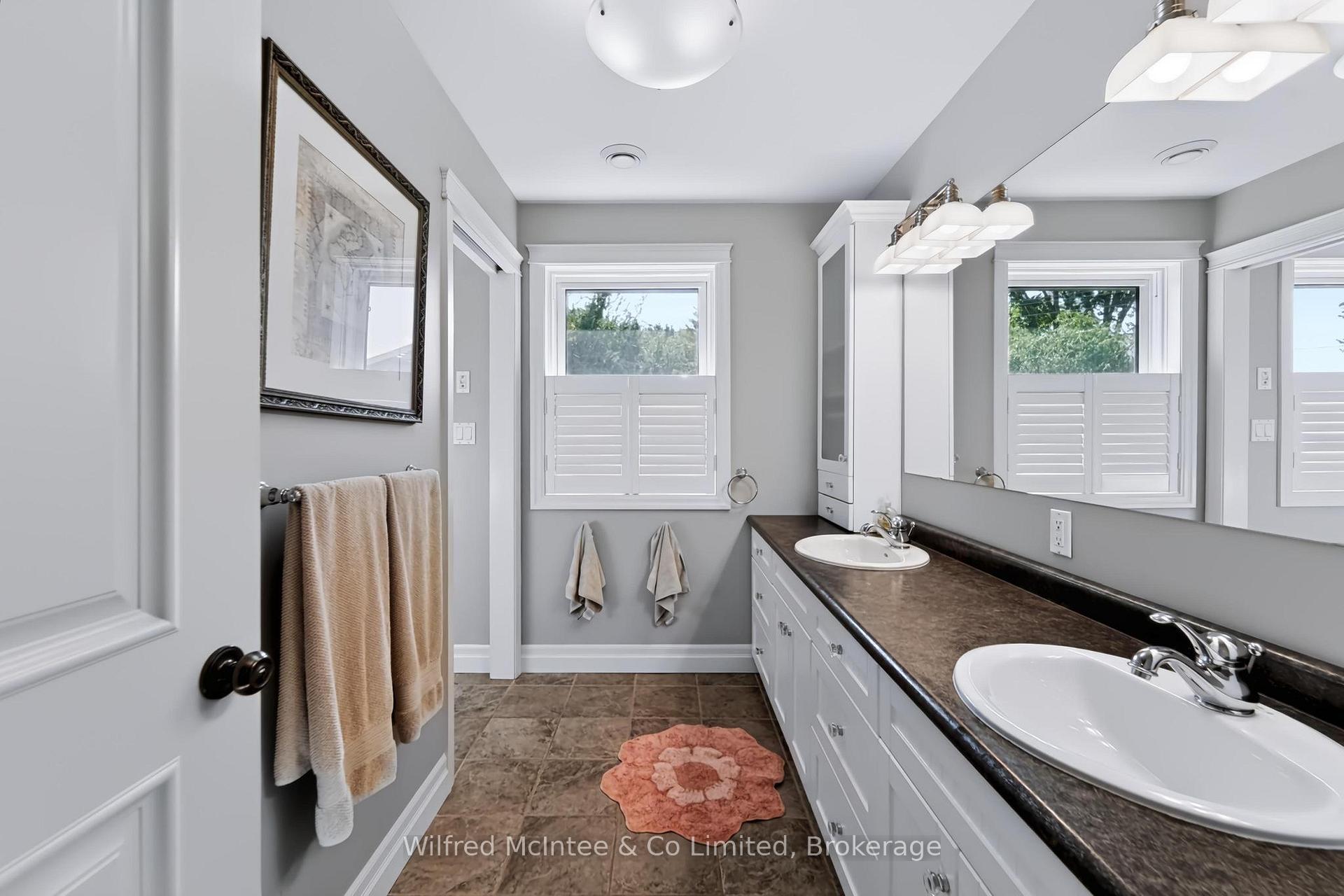 Photo 33 of 313 Westwood Drive, Brockton — HOMEH
