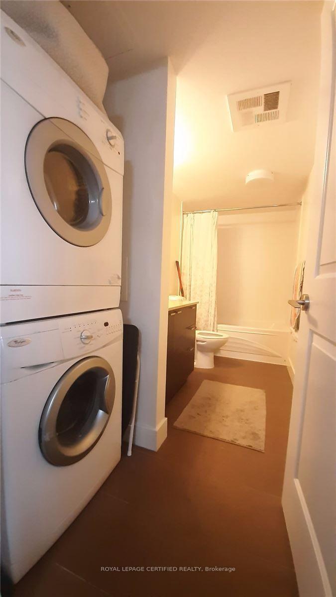 Photo 7 of Unit 1705, 23 Sheppard Avenue E, North York, Willowdale East — HOMEH