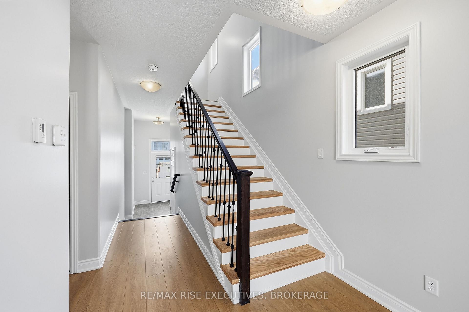 Photo 8 of 567 Beth Crescent, Kingston, City Northwest — HOMEH