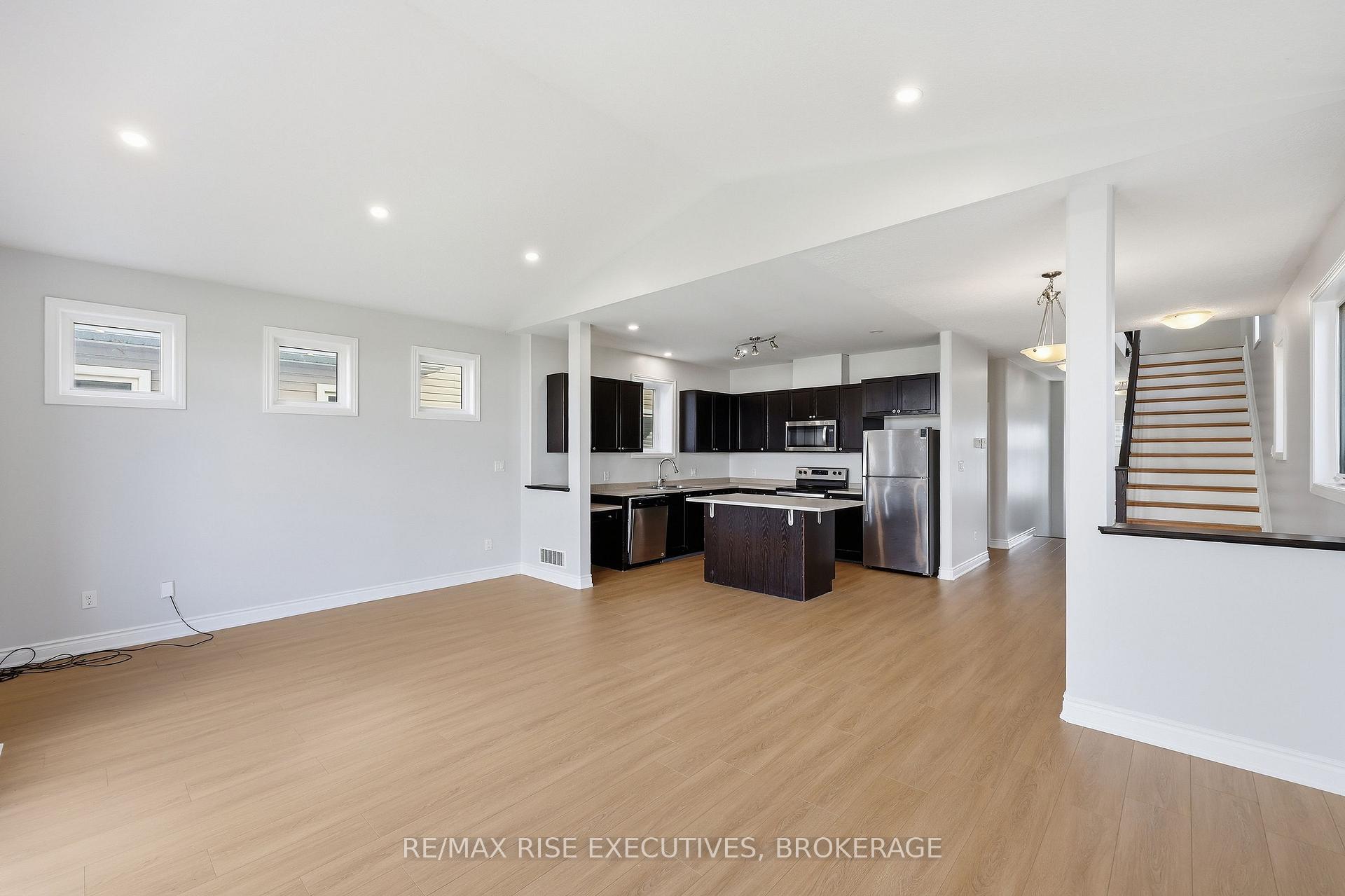 Photo 19 of 567 Beth Crescent, Kingston, City Northwest — HOMEH