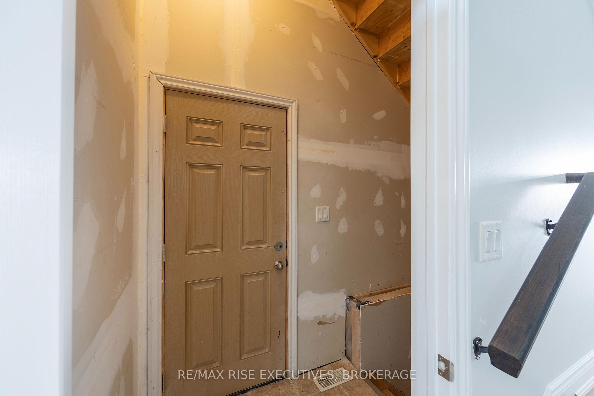 Photo 41 of 567 Beth Crescent, Kingston, City Northwest — HOMEH
