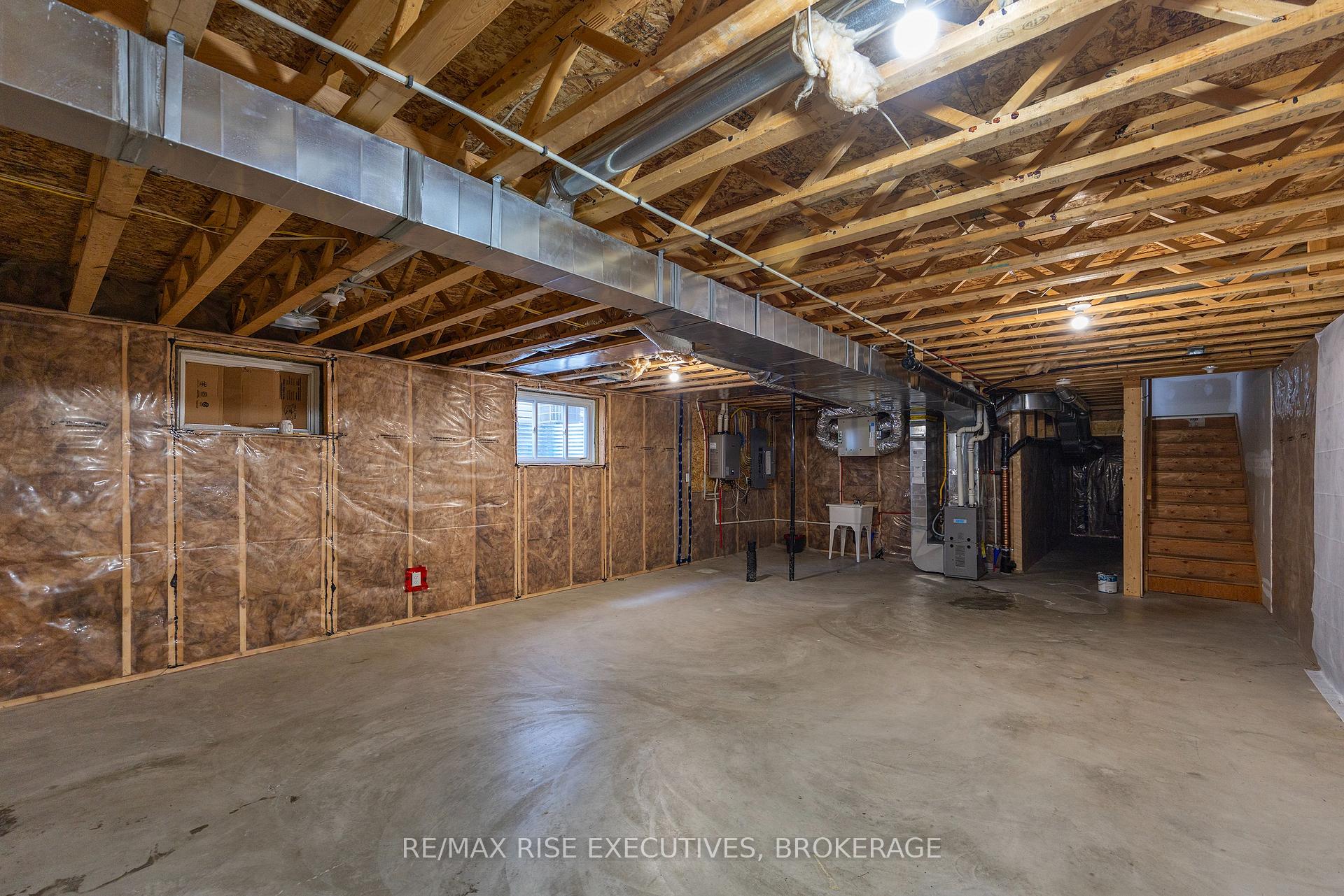Photo 44 of 567 Beth Crescent, Kingston, City Northwest — HOMEH