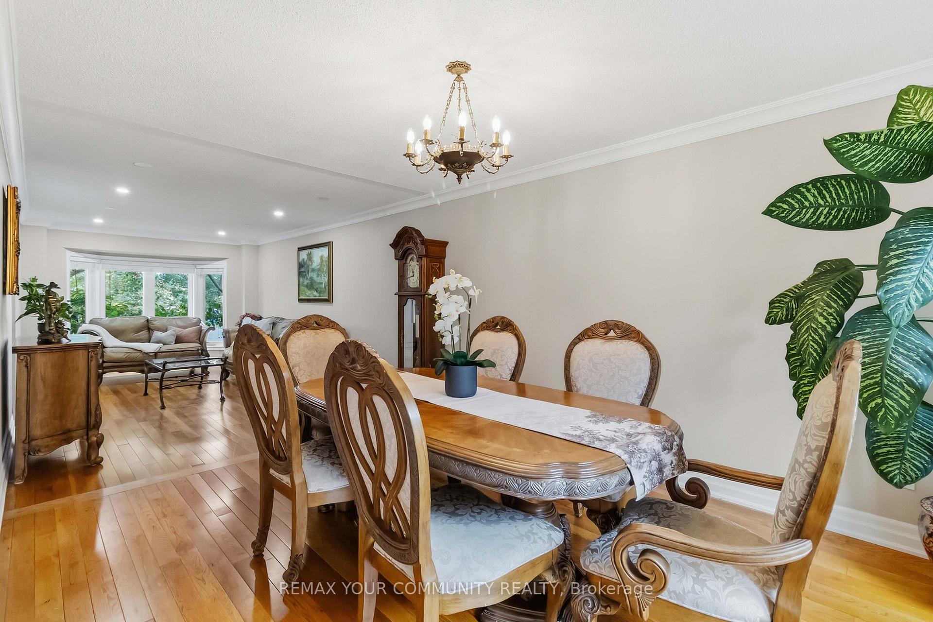 Photo 11 of 1380 Bishopstoke Way, Oakville, Clearview — HOMEH