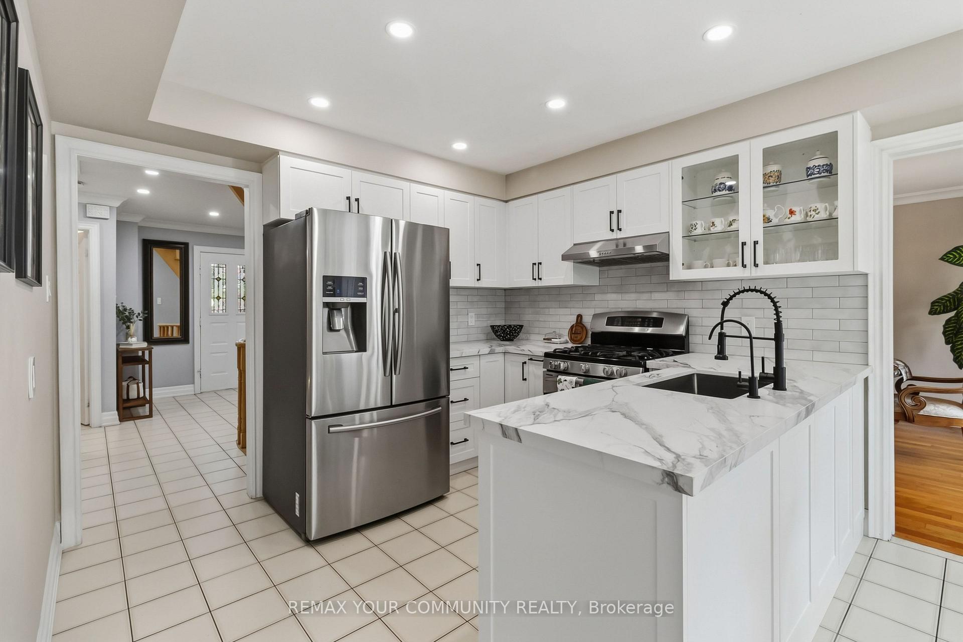 Photo 12 of 1380 Bishopstoke Way, Oakville, Clearview — HOMEH