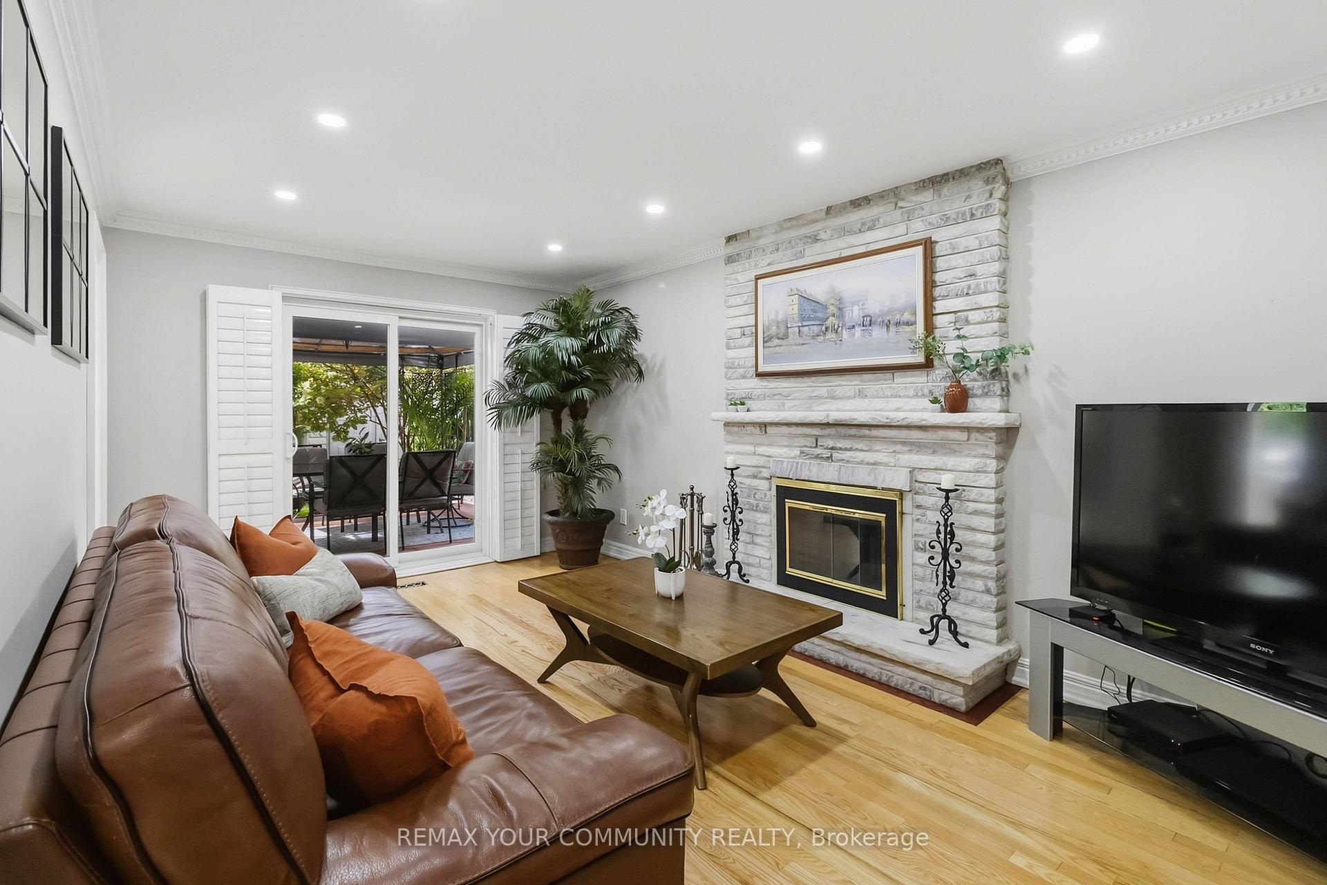 Photo 16 of 1380 Bishopstoke Way, Oakville, Clearview — HOMEH