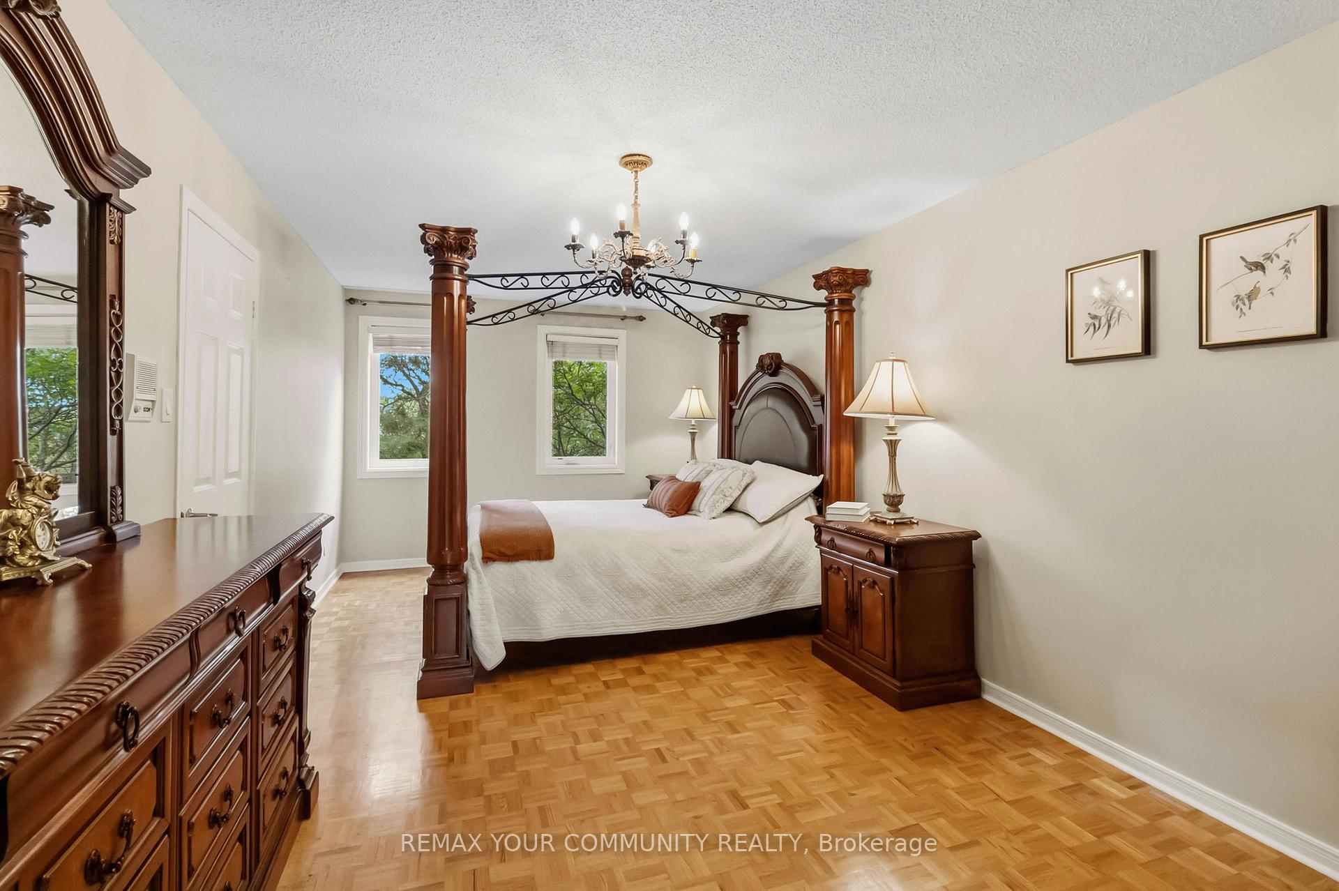 Photo 21 of 1380 Bishopstoke Way, Oakville, Clearview — HOMEH