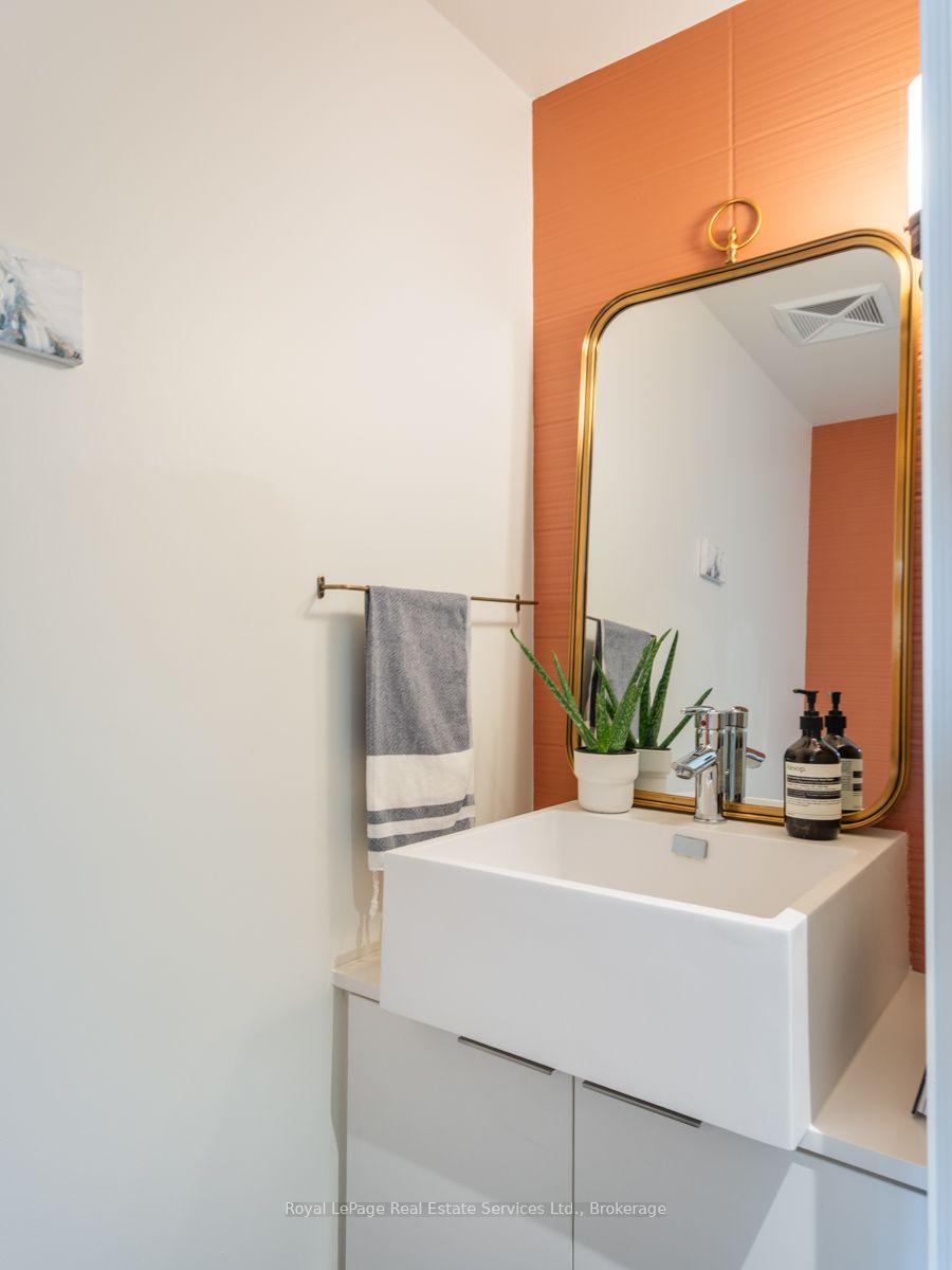Photo 12 of Unit 729, 5 Hanna Avenue, Toronto, Niagara — HOMEH