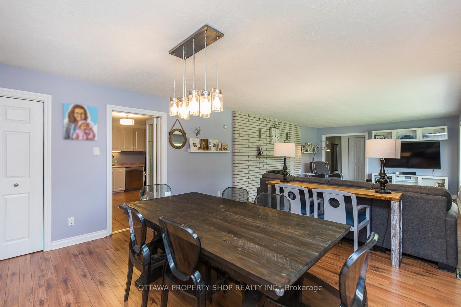 Photo 5 of 2428 Greys Creek Road, Ottawa, Osgoode Twp North of Reg Rd 6 — HOMEH