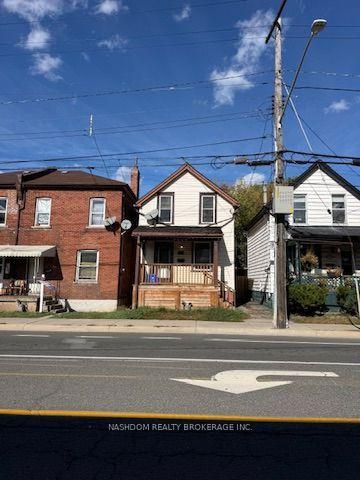 Photo 1 of 1087 Cannon Street E, Hamilton, Crown Point — HOMEH