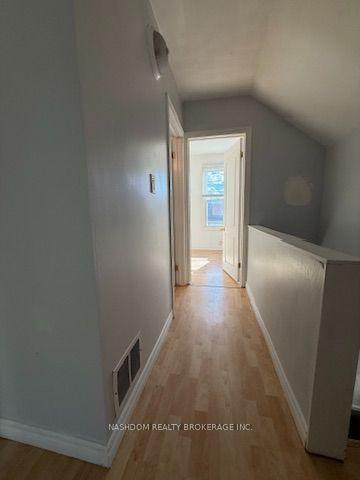 Photo 11 of 1087 Cannon Street E, Hamilton, Crown Point — HOMEH