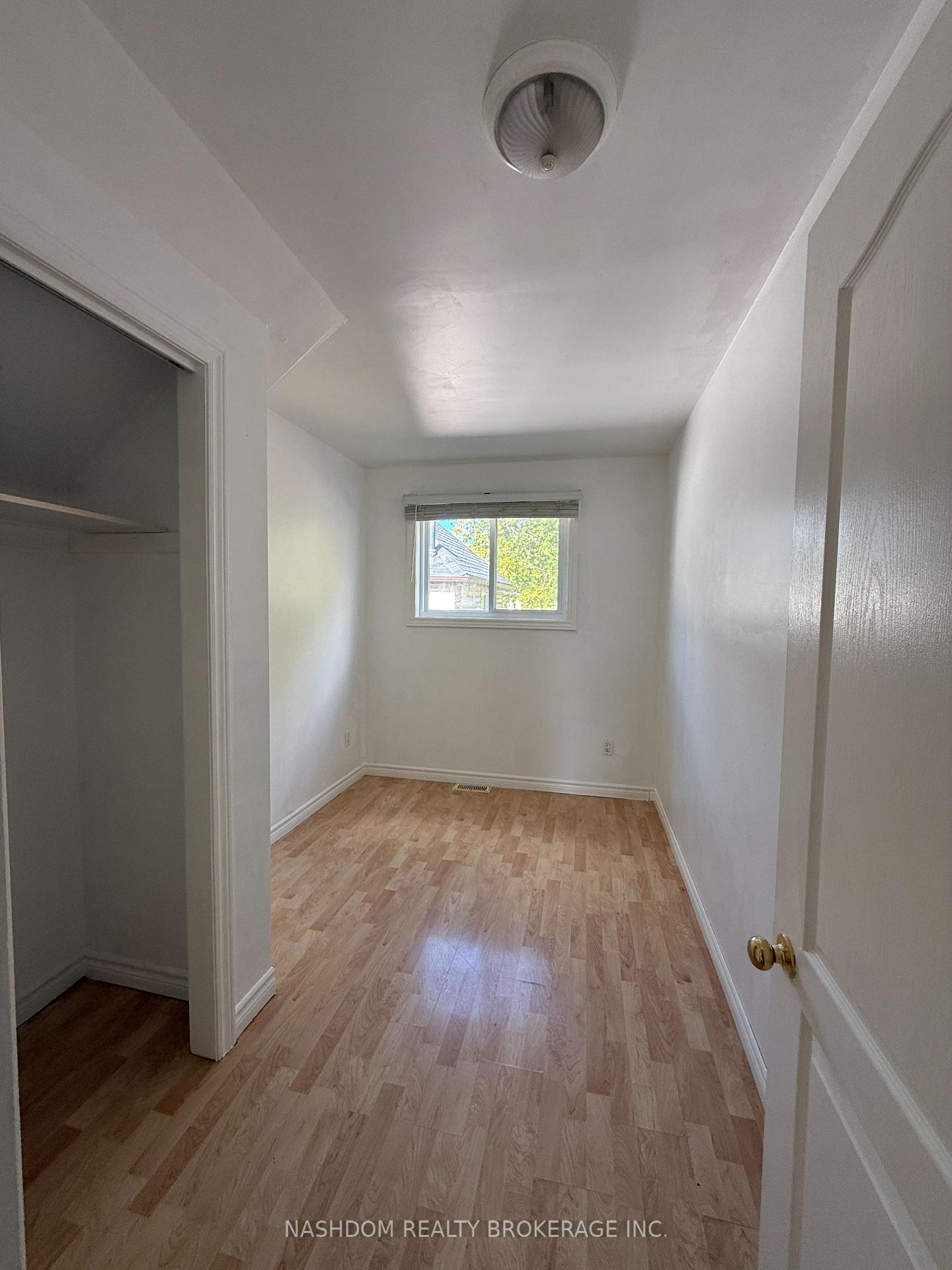Photo 23 of 1087 Cannon Street E, Hamilton, Crown Point — HOMEH