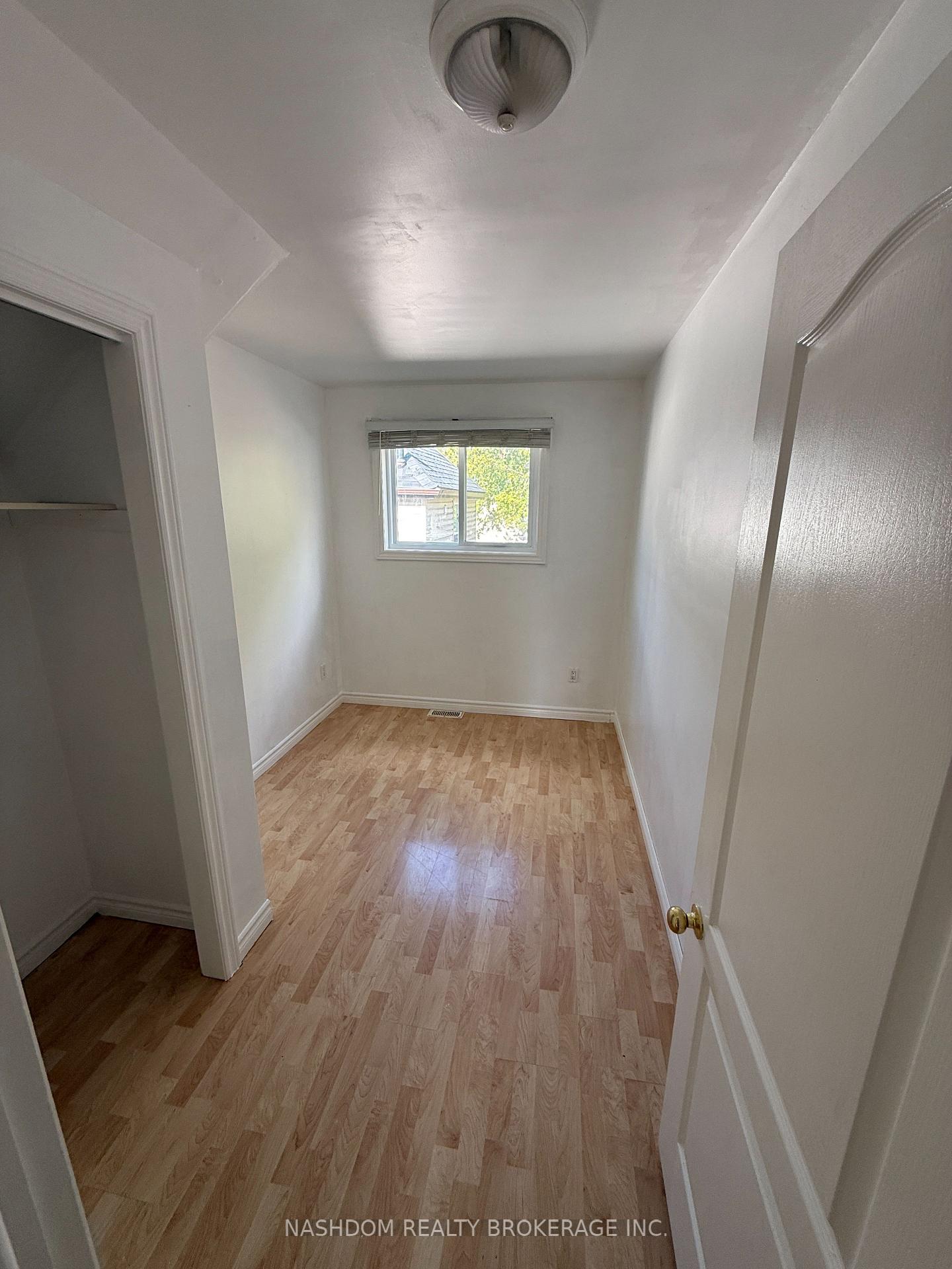 Photo 24 of 1087 Cannon Street E, Hamilton, Crown Point — HOMEH