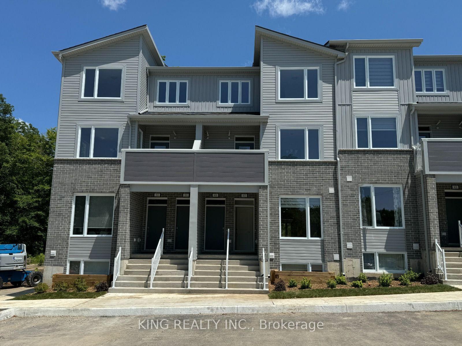 Photo 1 of Unit 47, 990 Deveron Crescent, London, South J — HOMEH