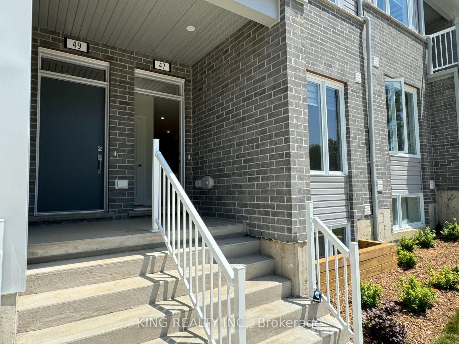 Photo 6 of Unit 47, 990 Deveron Crescent, London, South J — HOMEH