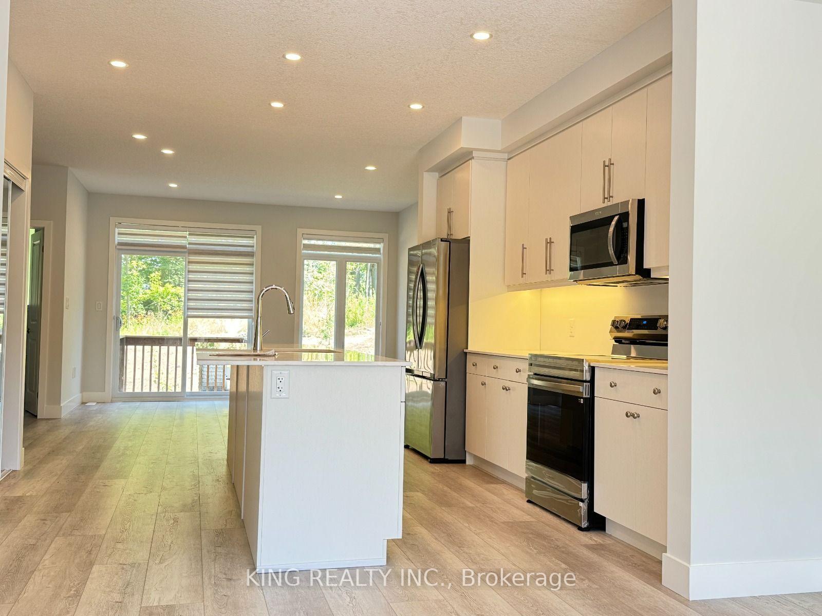 Photo 9 of Unit 47, 990 Deveron Crescent, London, South J — HOMEH