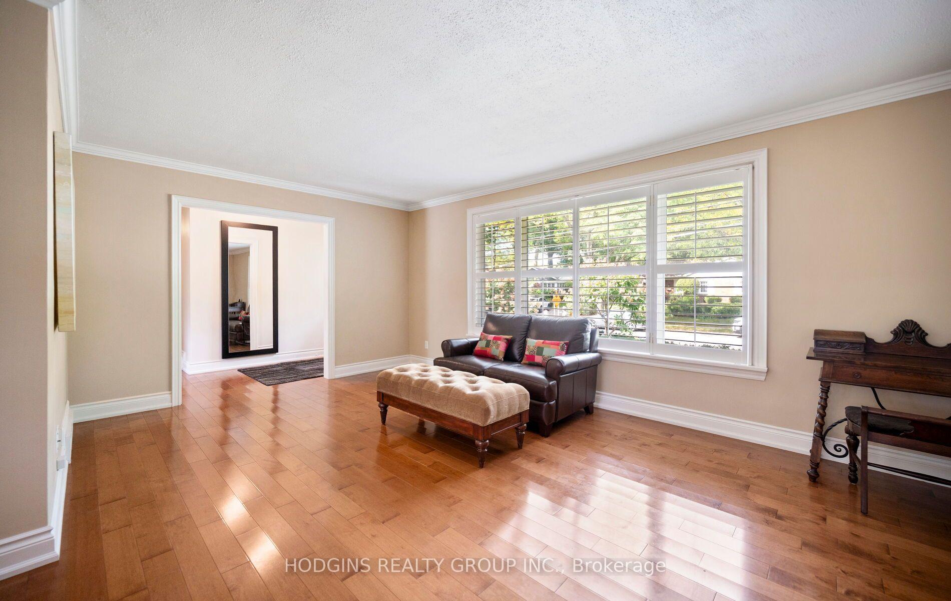 Photo 13 of 4334 Spruce Avenue, Burlington, Shoreacres — HOMEH