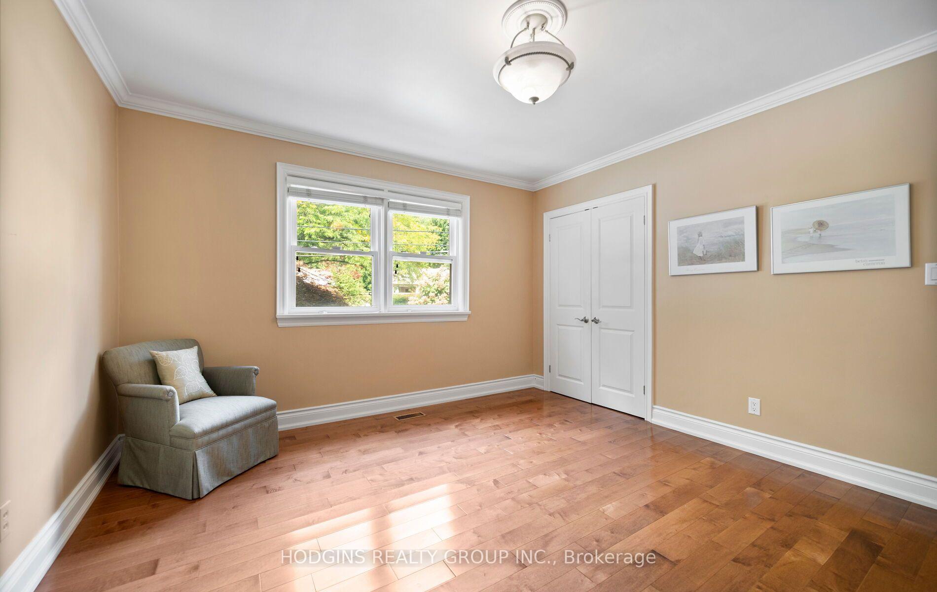 Photo 23 of 4334 Spruce Avenue, Burlington, Shoreacres — HOMEH