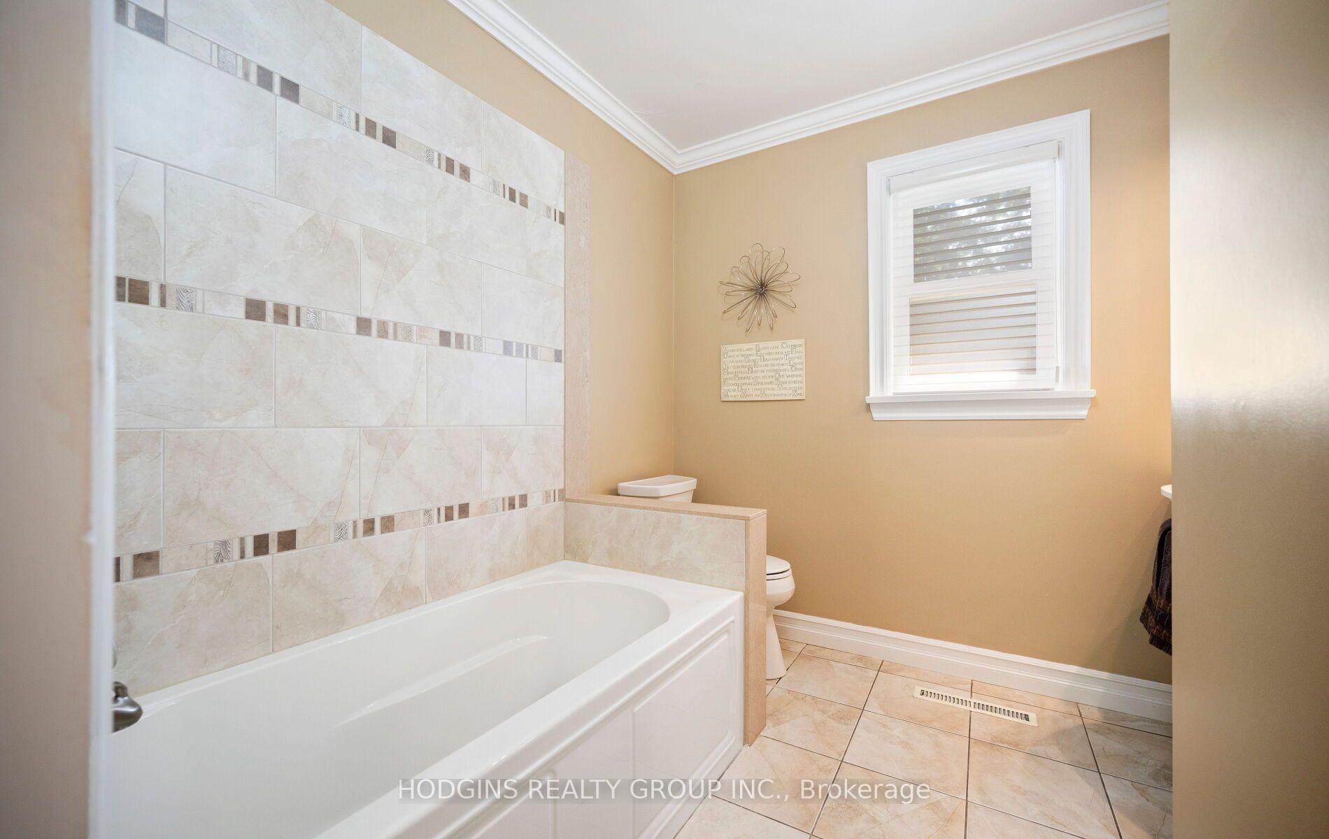 Photo 27 of 4334 Spruce Avenue, Burlington, Shoreacres — HOMEH