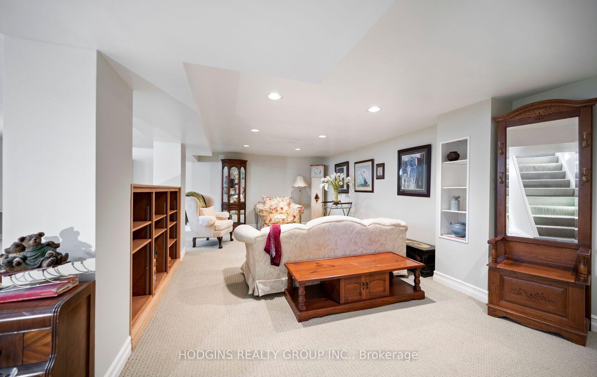 Photo 31 of 4334 Spruce Avenue, Burlington, Shoreacres — HOMEH