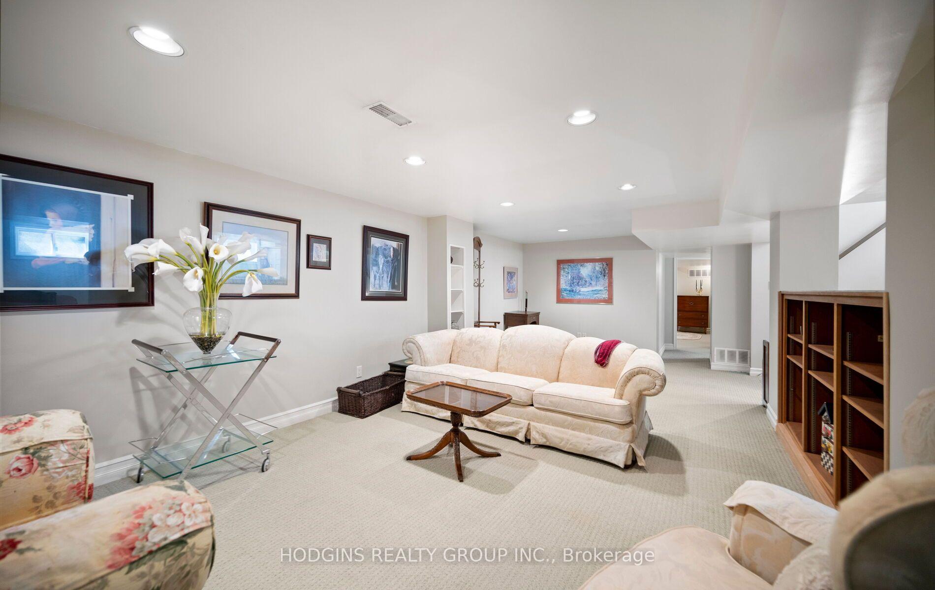 Photo 32 of 4334 Spruce Avenue, Burlington, Shoreacres — HOMEH
