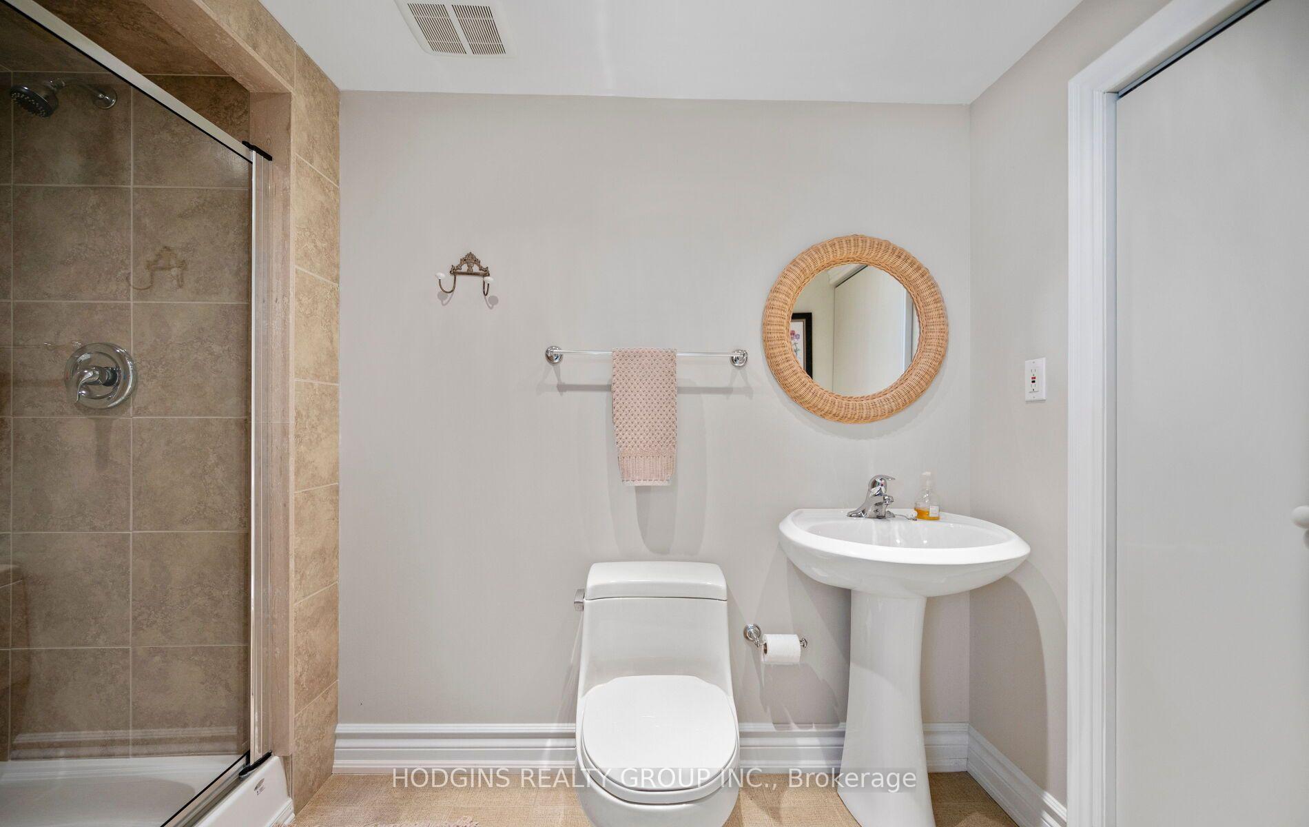 Photo 35 of 4334 Spruce Avenue, Burlington, Shoreacres — HOMEH