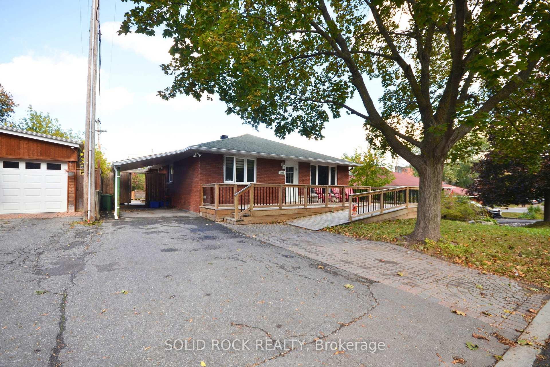 Photo 1 of Unit B, 1441 Edgecliffe Avenue, Ottawa, Carlington — HOMEH