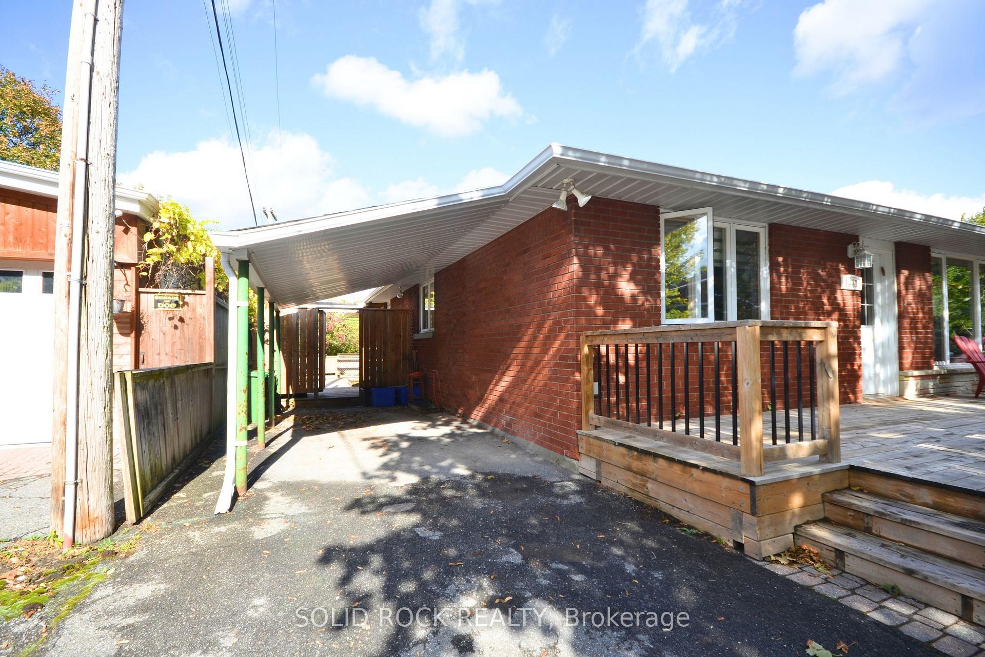 Photo 3 of Unit B, 1441 Edgecliffe Avenue, Ottawa, Carlington — HOMEH