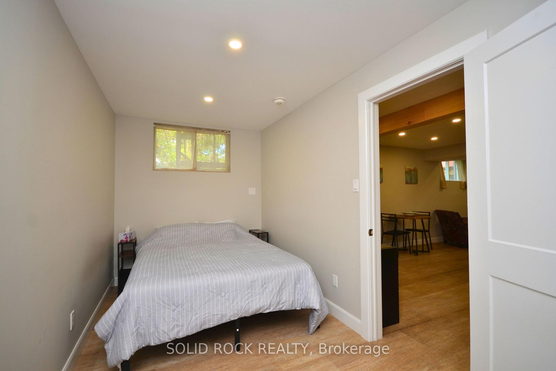 Photo 14 of Unit B, 1441 Edgecliffe Avenue, Ottawa, Carlington — HOMEH