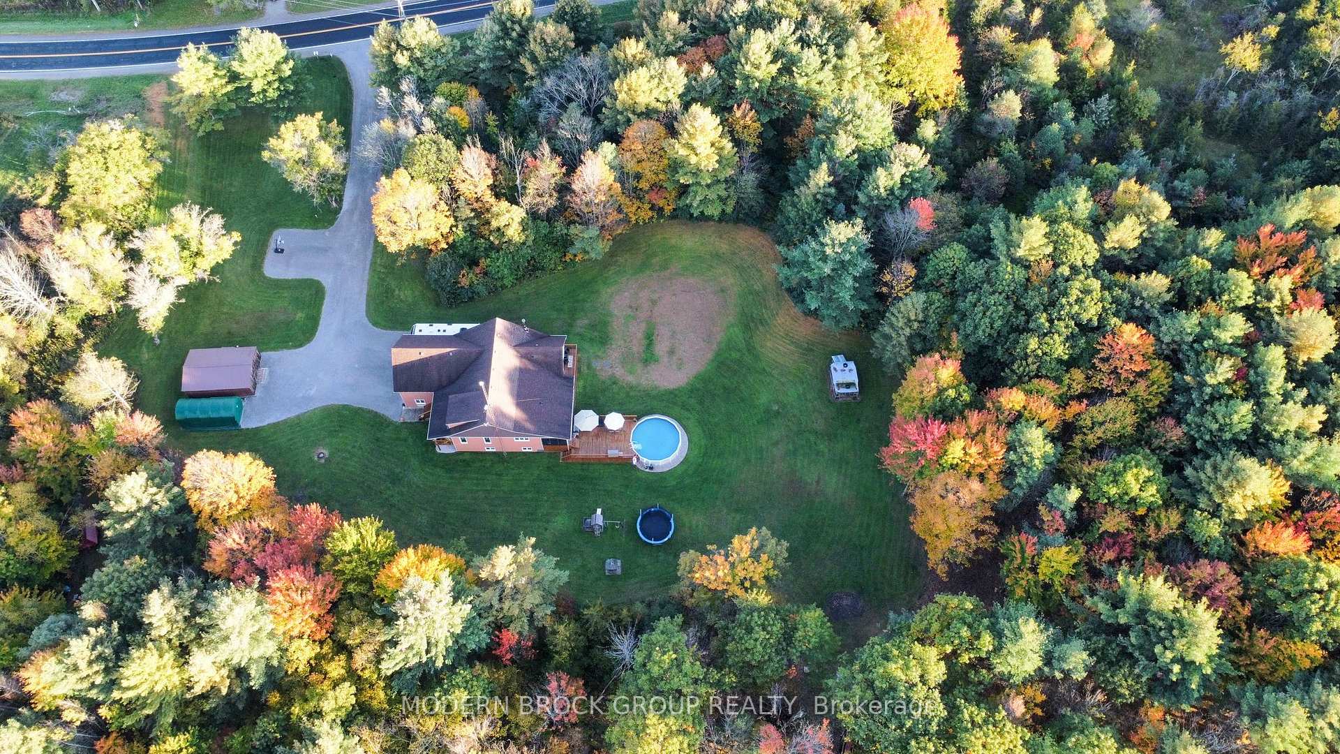 Photo 8 of 204 County Rd 5, Front of Yonge, Front of Yonge Twp — HOMEH