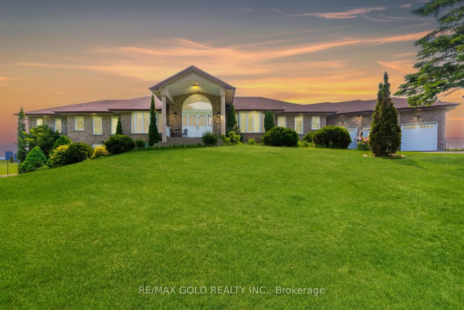 Front of 45 Humber Trail
