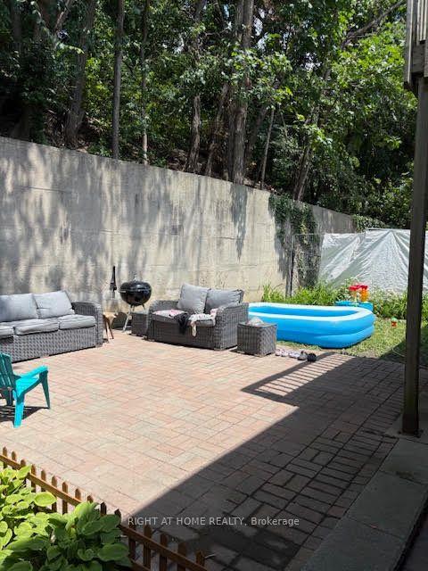 Photo 22 of Unit 2nd Floor, 576 Davenport Road, Toronto, Casa Loma — HOMEH